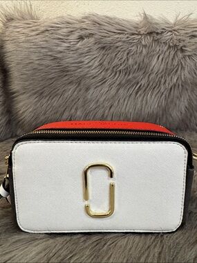 Marc Jacobs White and Red Snapshot Camera Crossbody with Gold Hardware